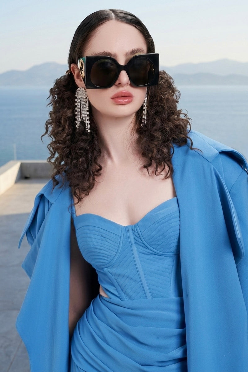 Trench coat in ocean blue