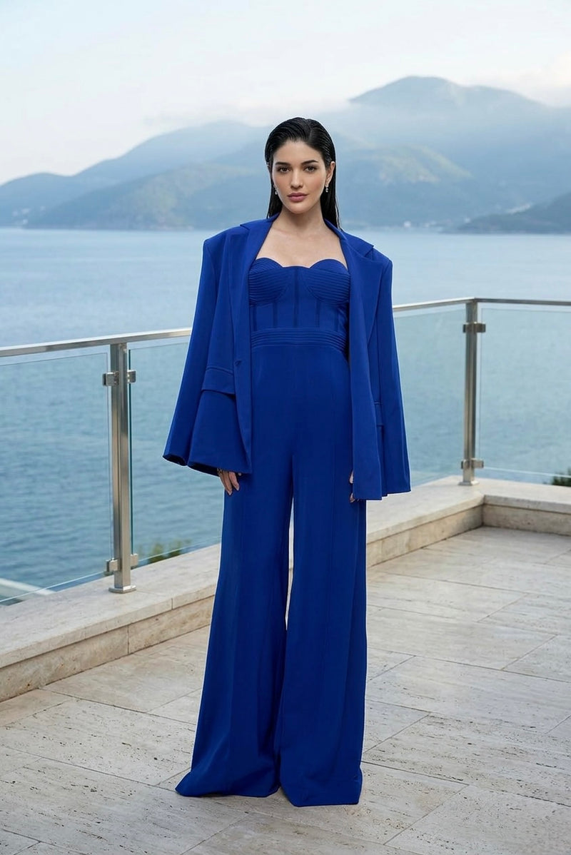 Structured blazer in royal blue