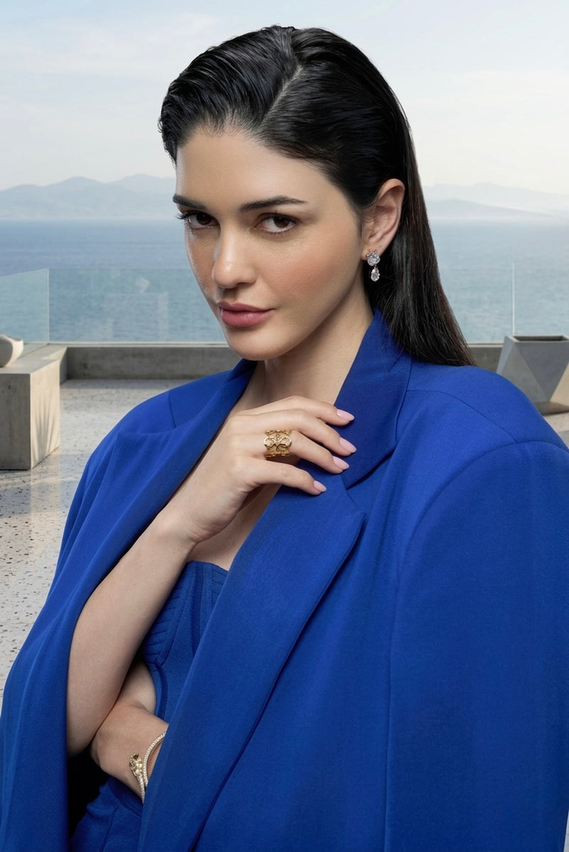Structured blazer in royal blue
