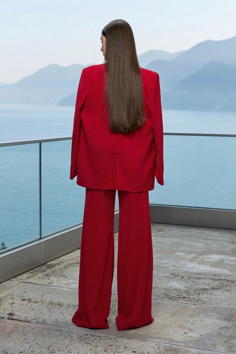 Structured blazer in red
