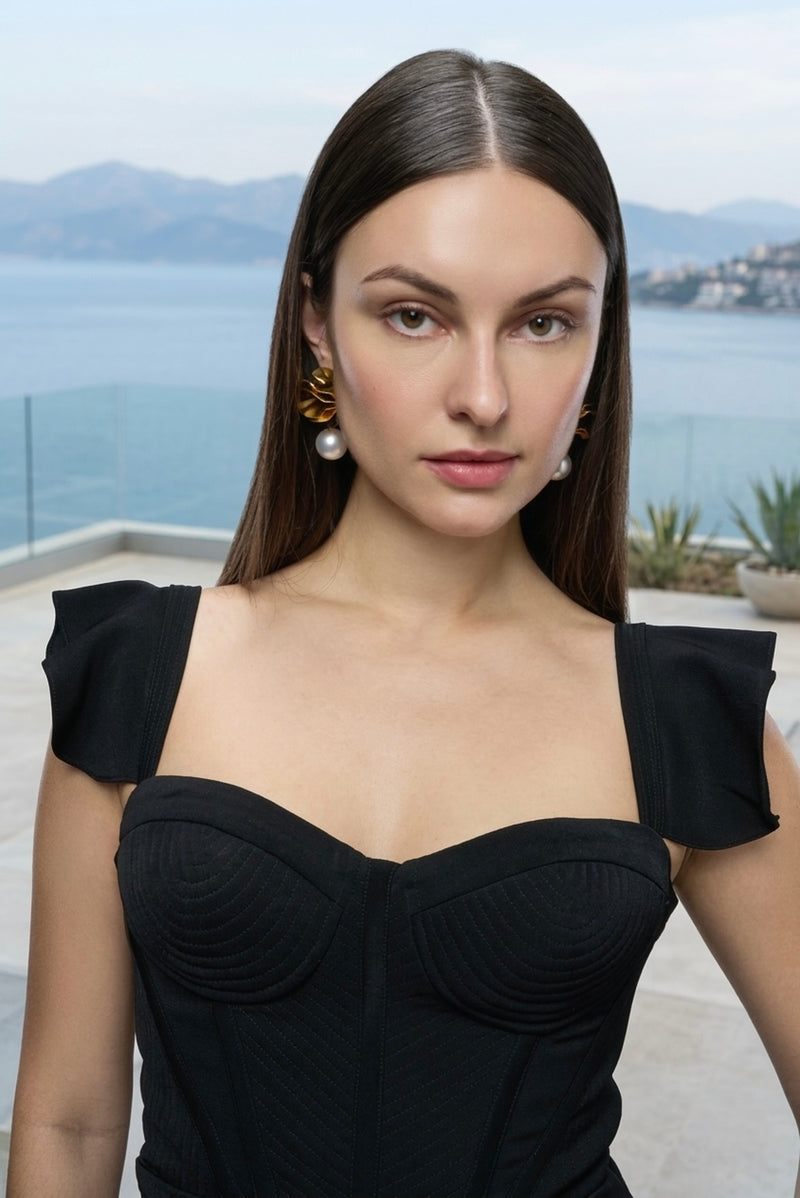 Cut-out detailed maxi dress in black