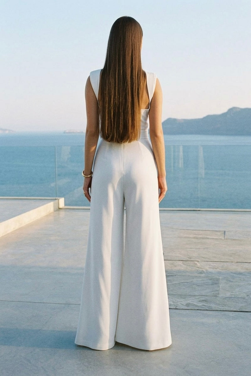 Structured blazer in off-white